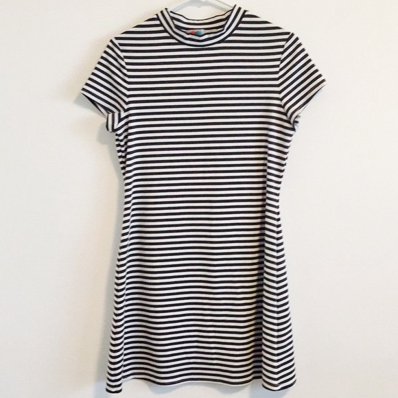 Free People Dresses & Skirts - Free People turtleneck mock neck dress